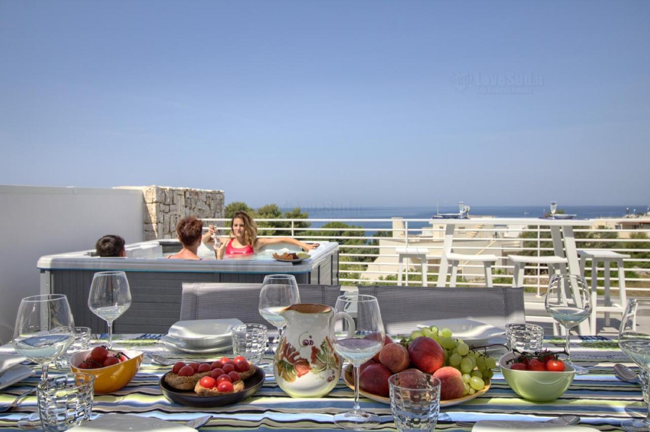 Jacuzzi Holiday Homes By Lovesud Santa Maria di Leuca Luaran gambar