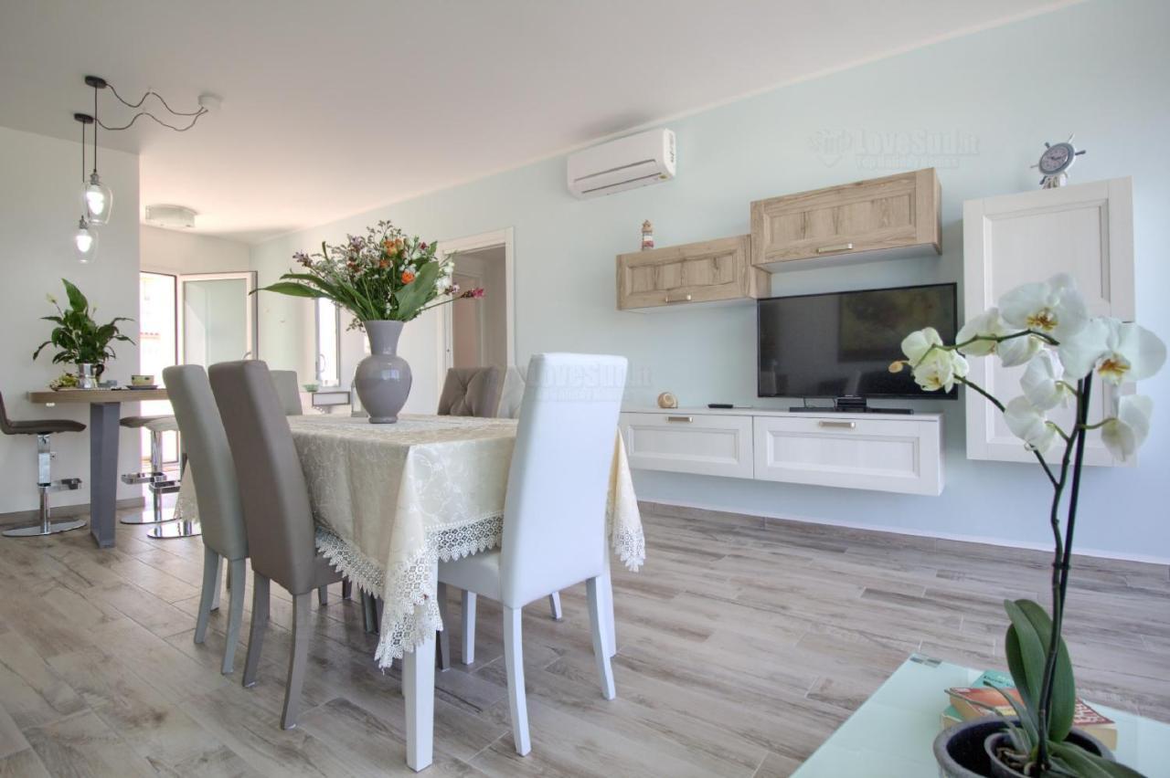 Jacuzzi Holiday Homes By Lovesud Santa Maria di Leuca Luaran gambar