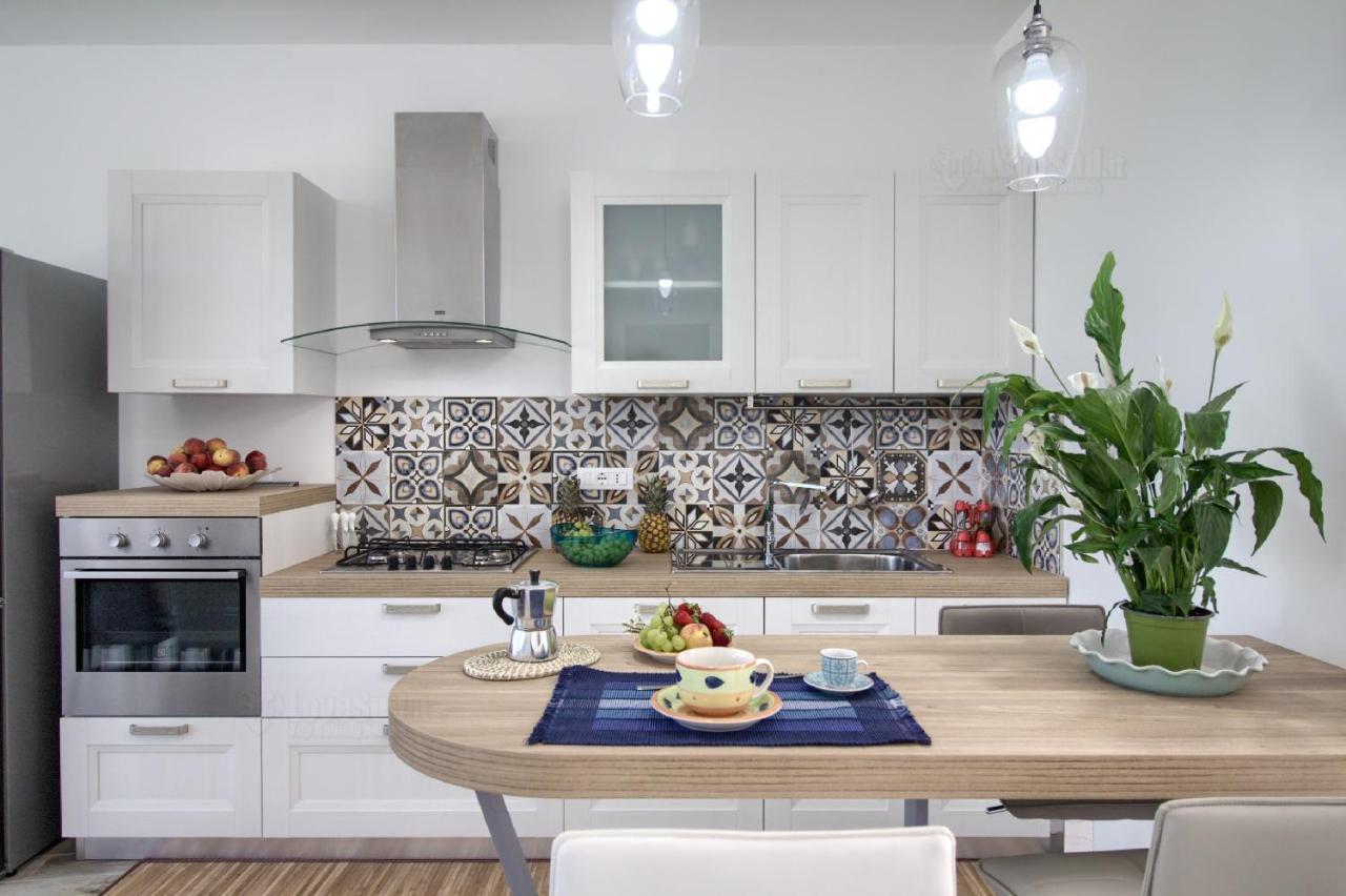 Jacuzzi Holiday Homes By Lovesud Santa Maria di Leuca Luaran gambar