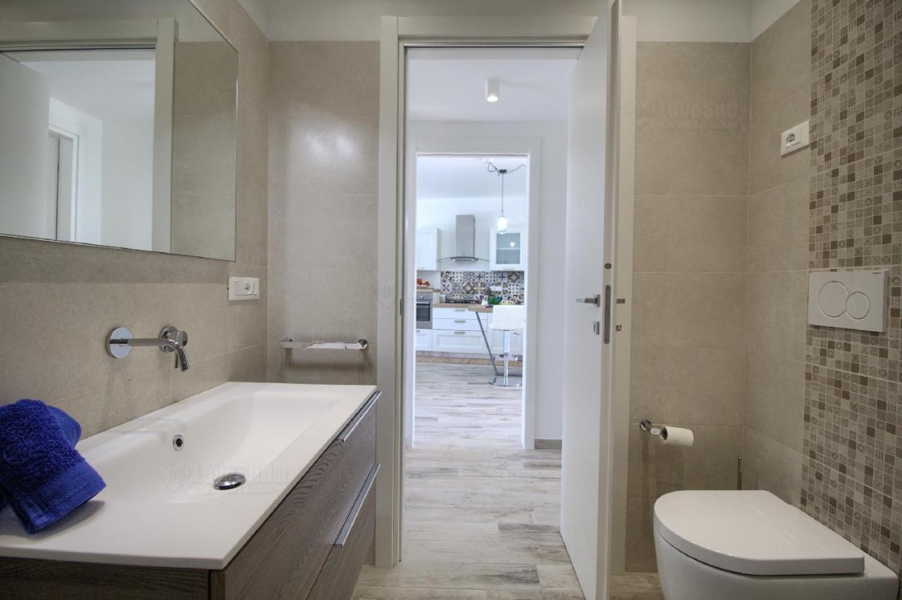 Jacuzzi Holiday Homes By Lovesud Santa Maria di Leuca Luaran gambar