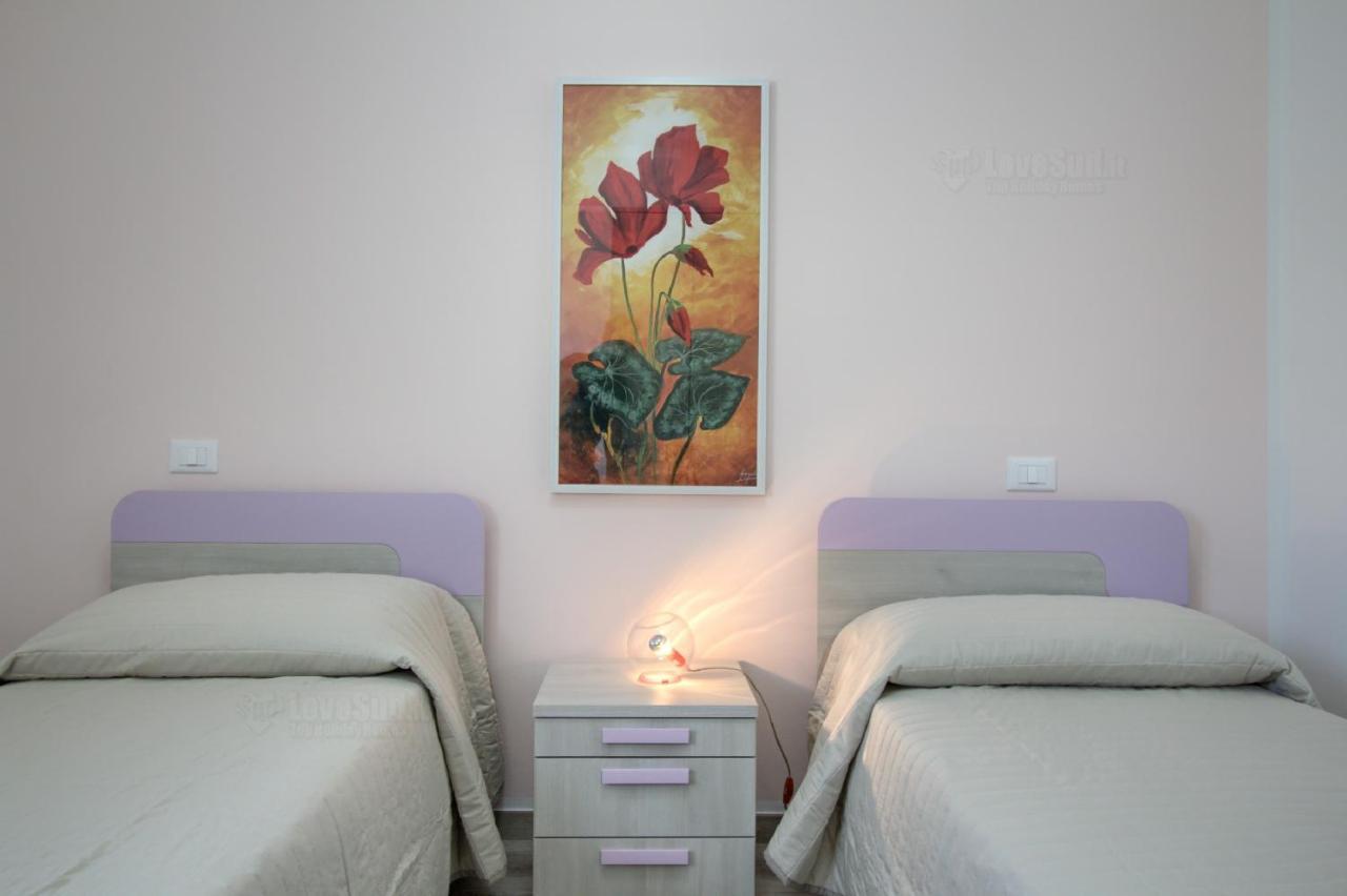 Jacuzzi Holiday Homes By Lovesud Santa Maria di Leuca Luaran gambar