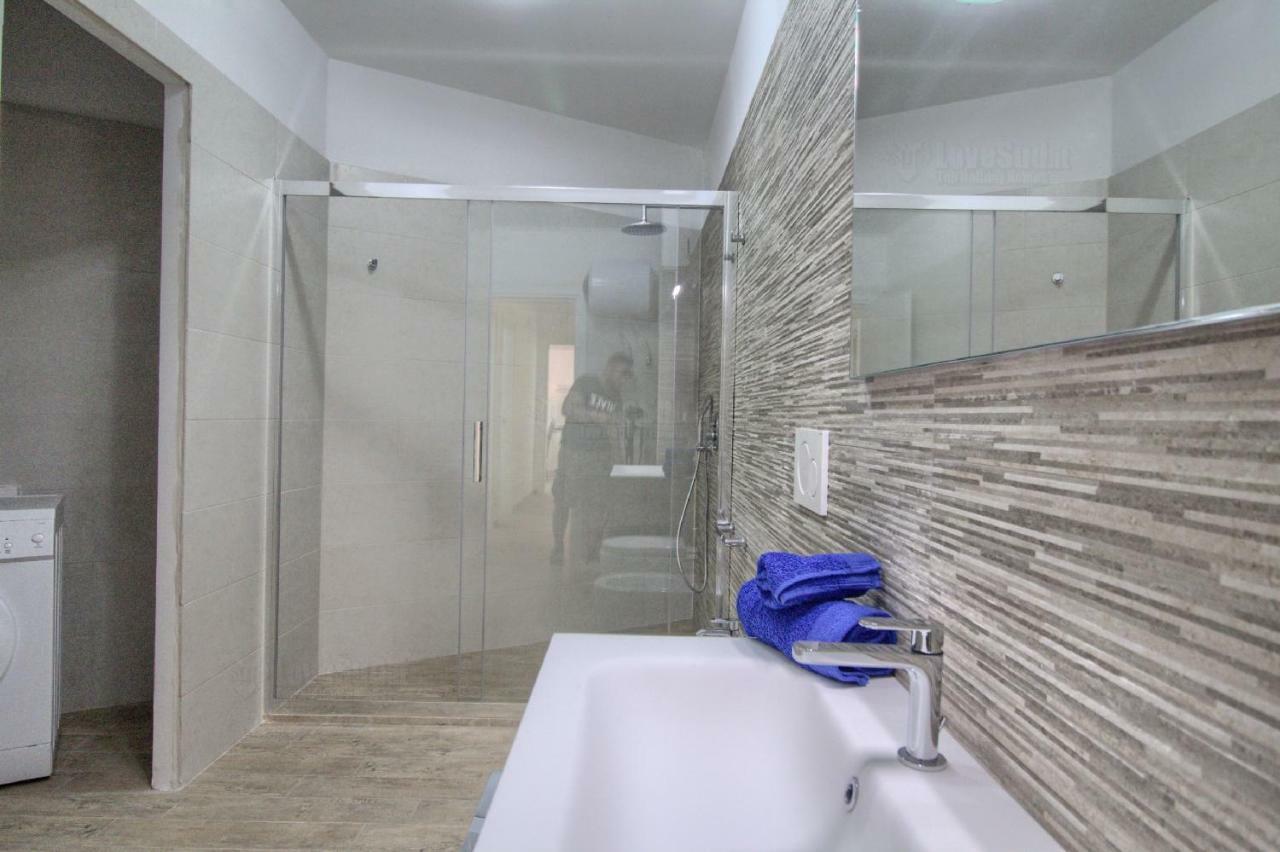 Jacuzzi Holiday Homes By Lovesud Santa Maria di Leuca Luaran gambar