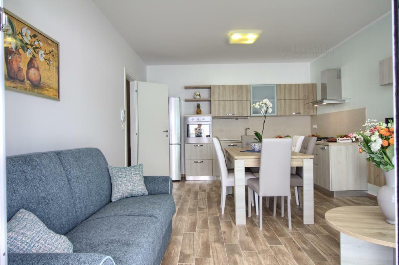 Jacuzzi Holiday Homes By Lovesud Santa Maria di Leuca Luaran gambar